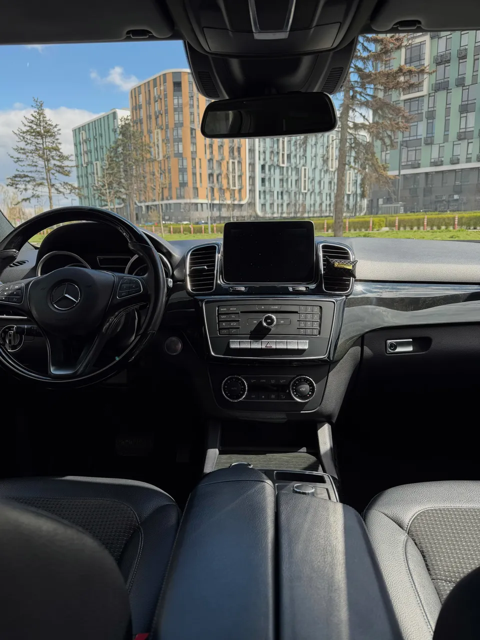 Mercedes-Benz GLE - фото 20