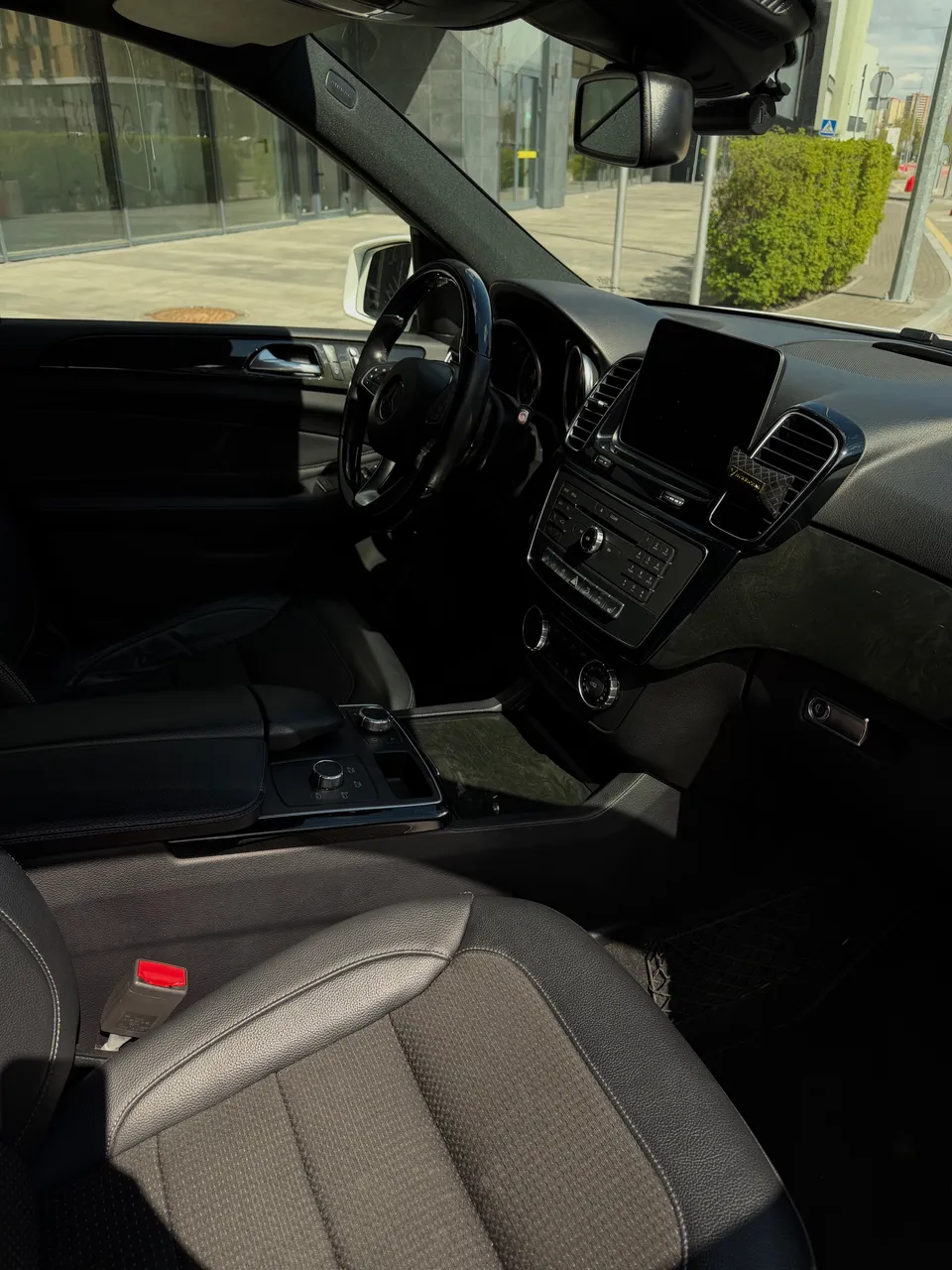 Mercedes-Benz GLE - фото 18