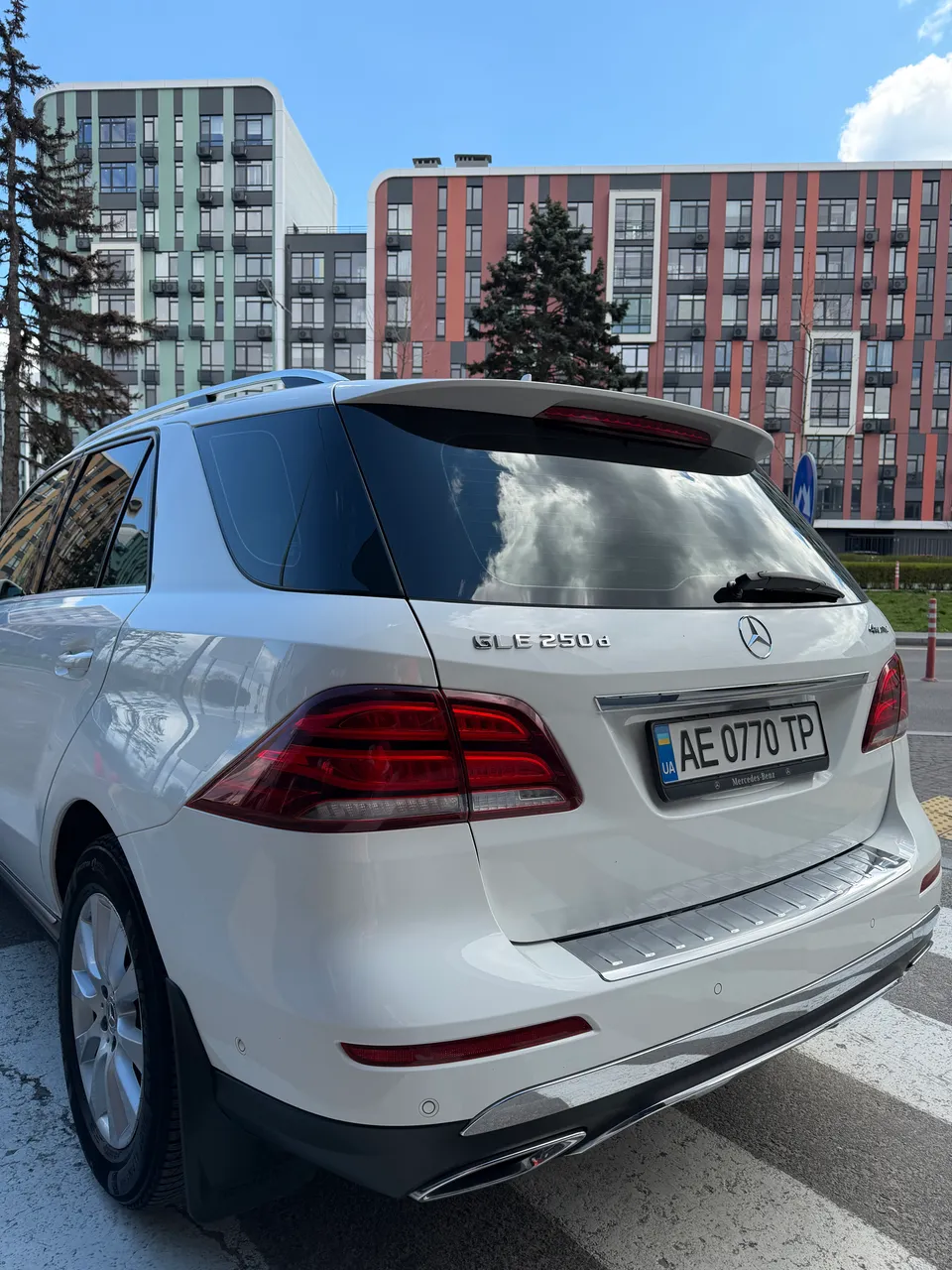 Mercedes-Benz GLE - фото 9