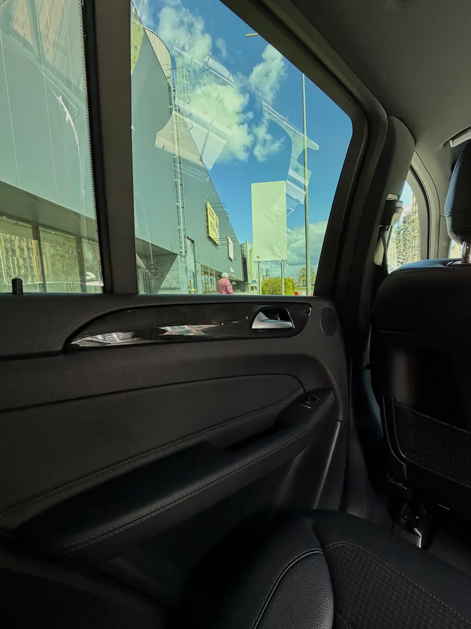 Mercedes-Benz GLE - фото 21