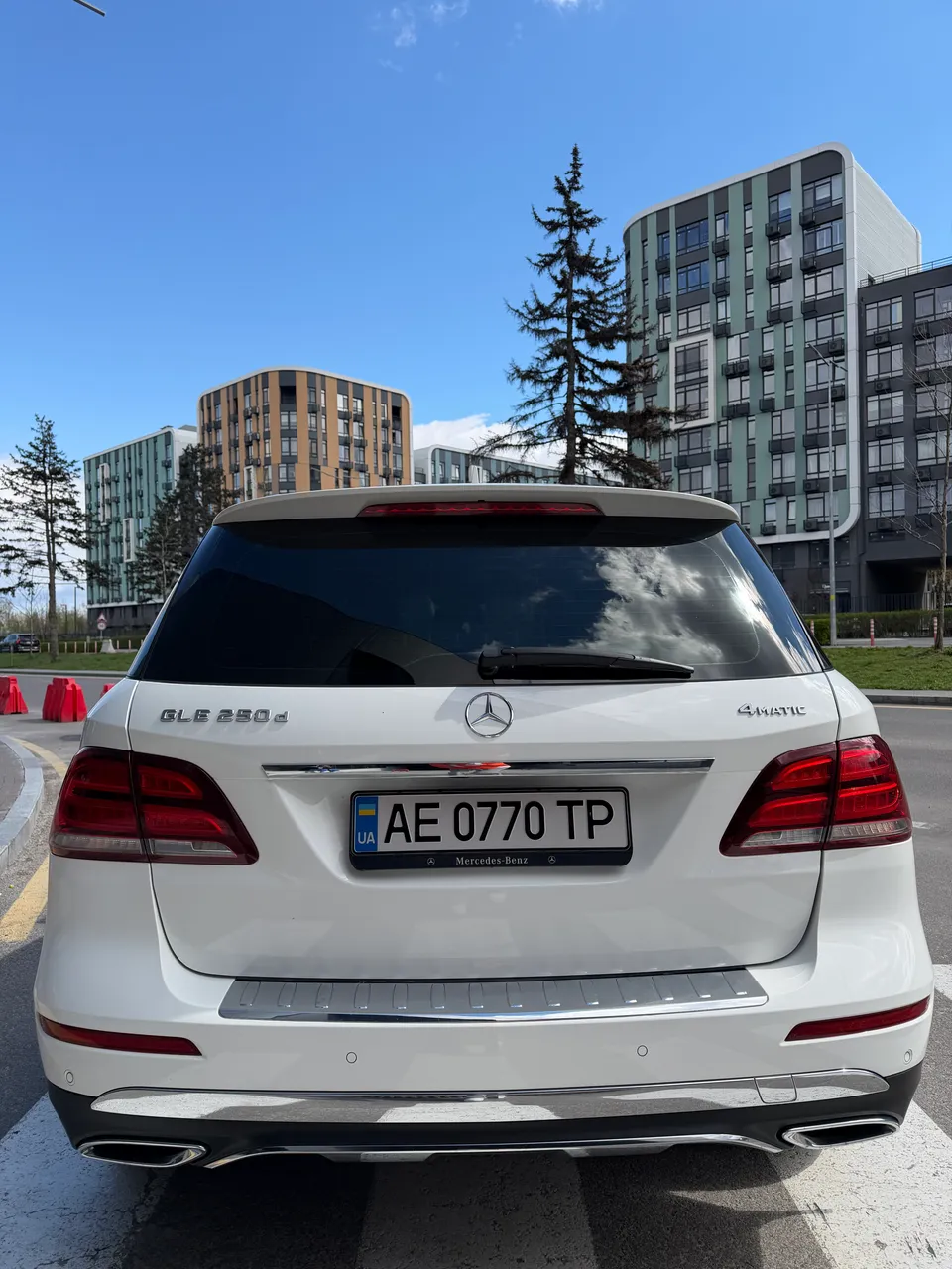 Mercedes-Benz GLE - фото 5