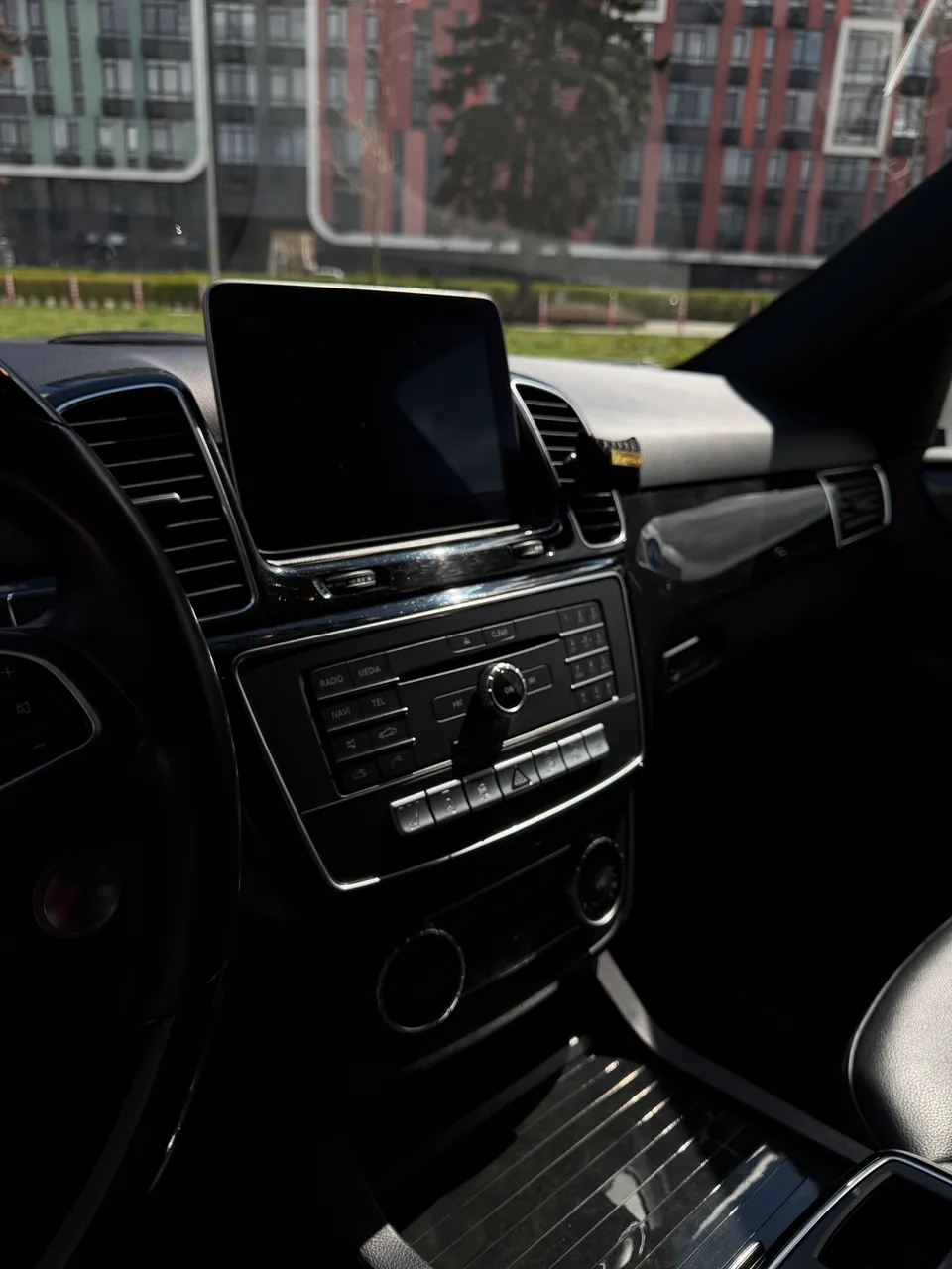 Mercedes-Benz GLE - фото 15