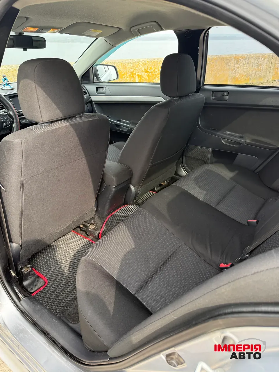 Mitsubishi Lancer - фото 11