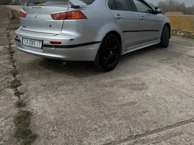 Mitsubishi Lancer - фото 5