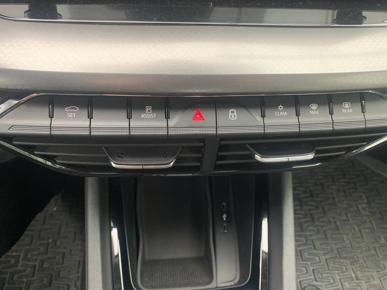 Skoda Octavia - фото 29