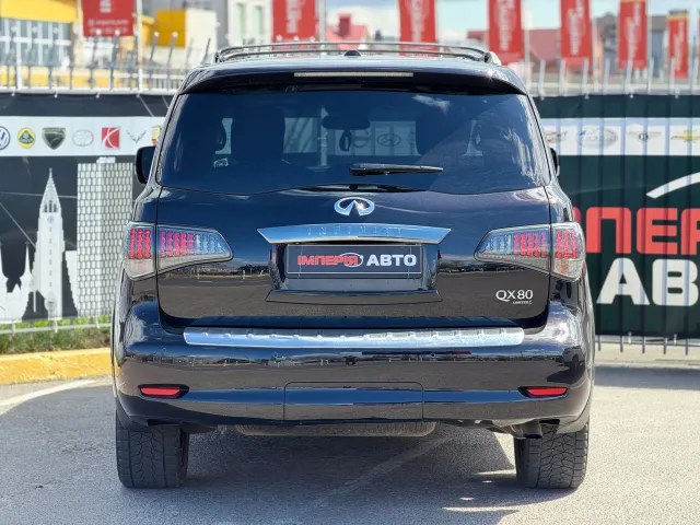 Infiniti QX80 - фото 2
