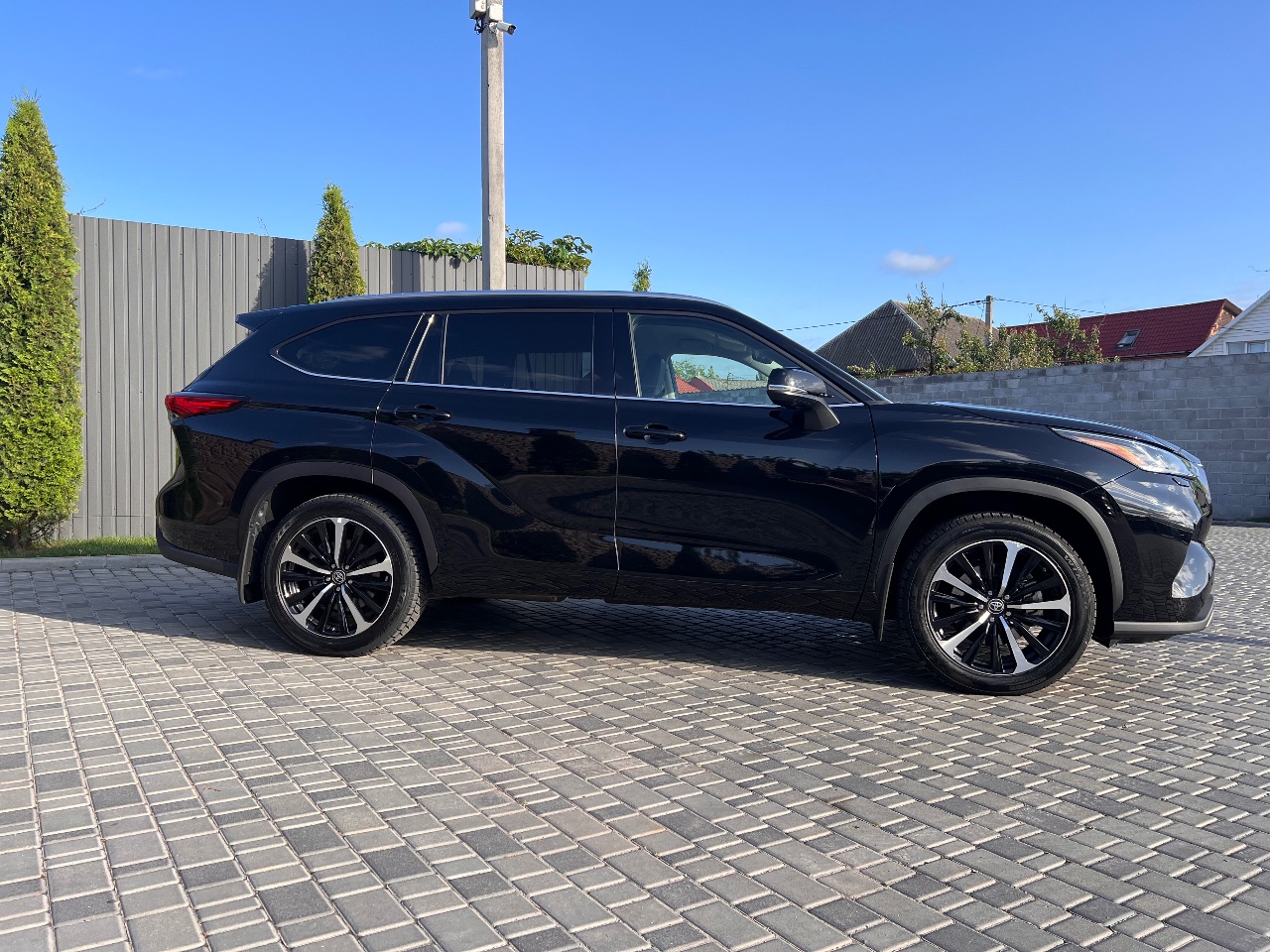 Toyota Highlander - фото 3