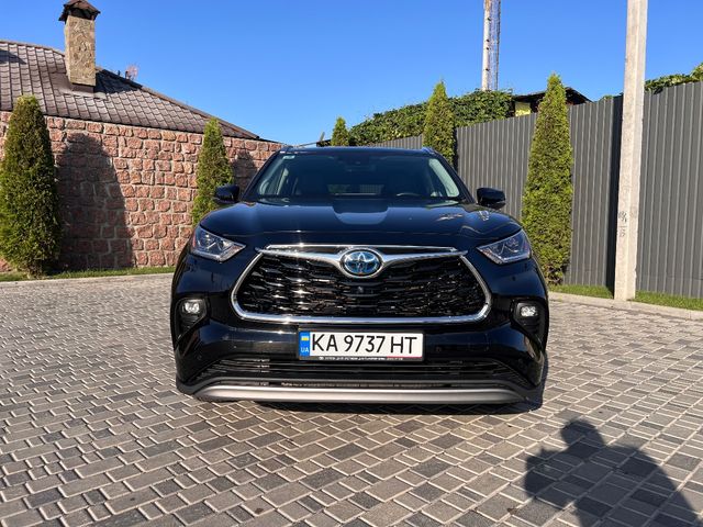 Toyota Highlander - фото 2