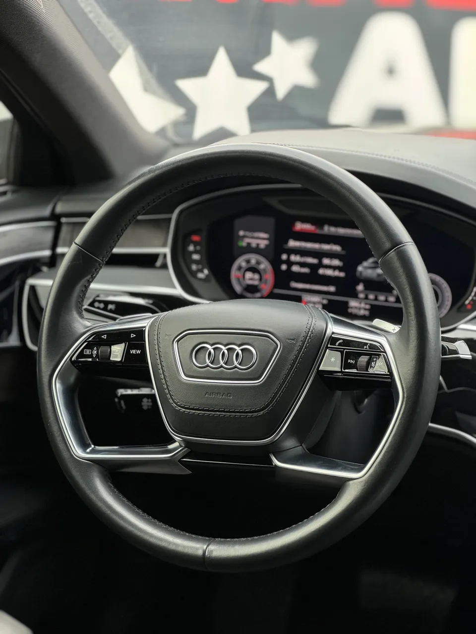 Audi A8 - фото 8