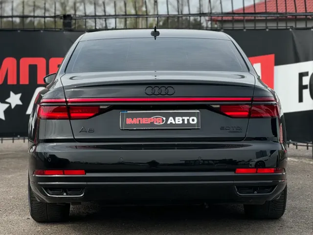 Audi A8 - фото 4