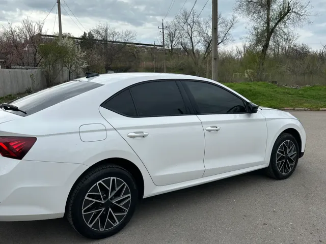 Skoda Octavia - фото 4