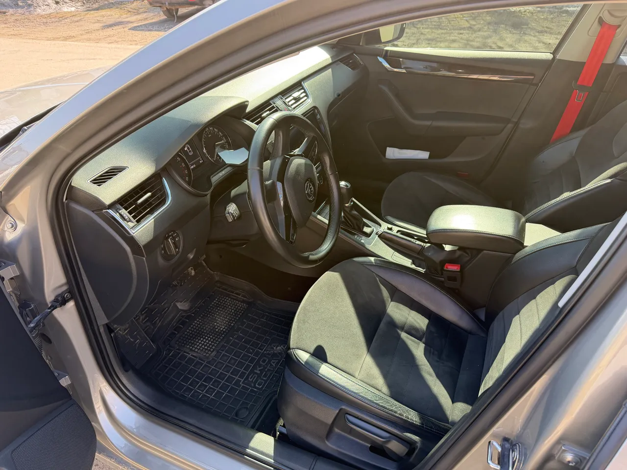 Skoda Octavia RS - фото 10