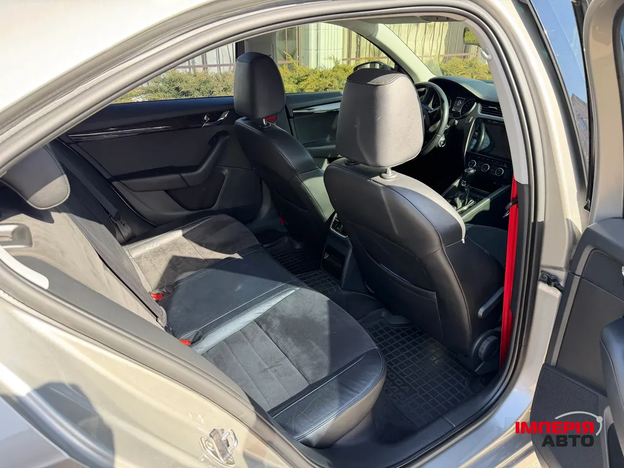 Skoda Octavia RS - фото 11