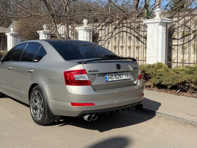 Skoda Octavia RS - фото 3