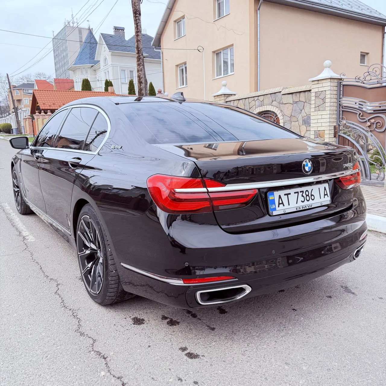BMW 7 серії - фото 9