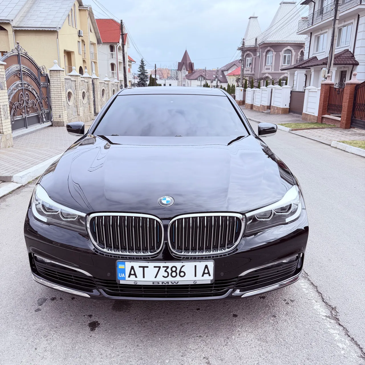 BMW 7 серії - фото 3