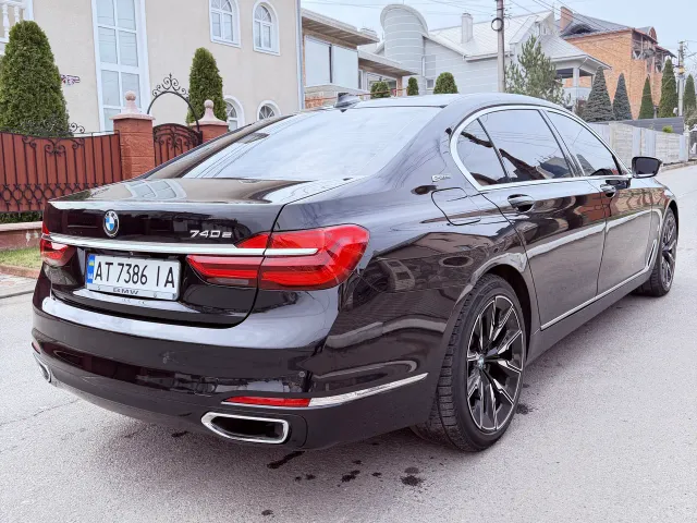 BMW 7 серії - фото 5