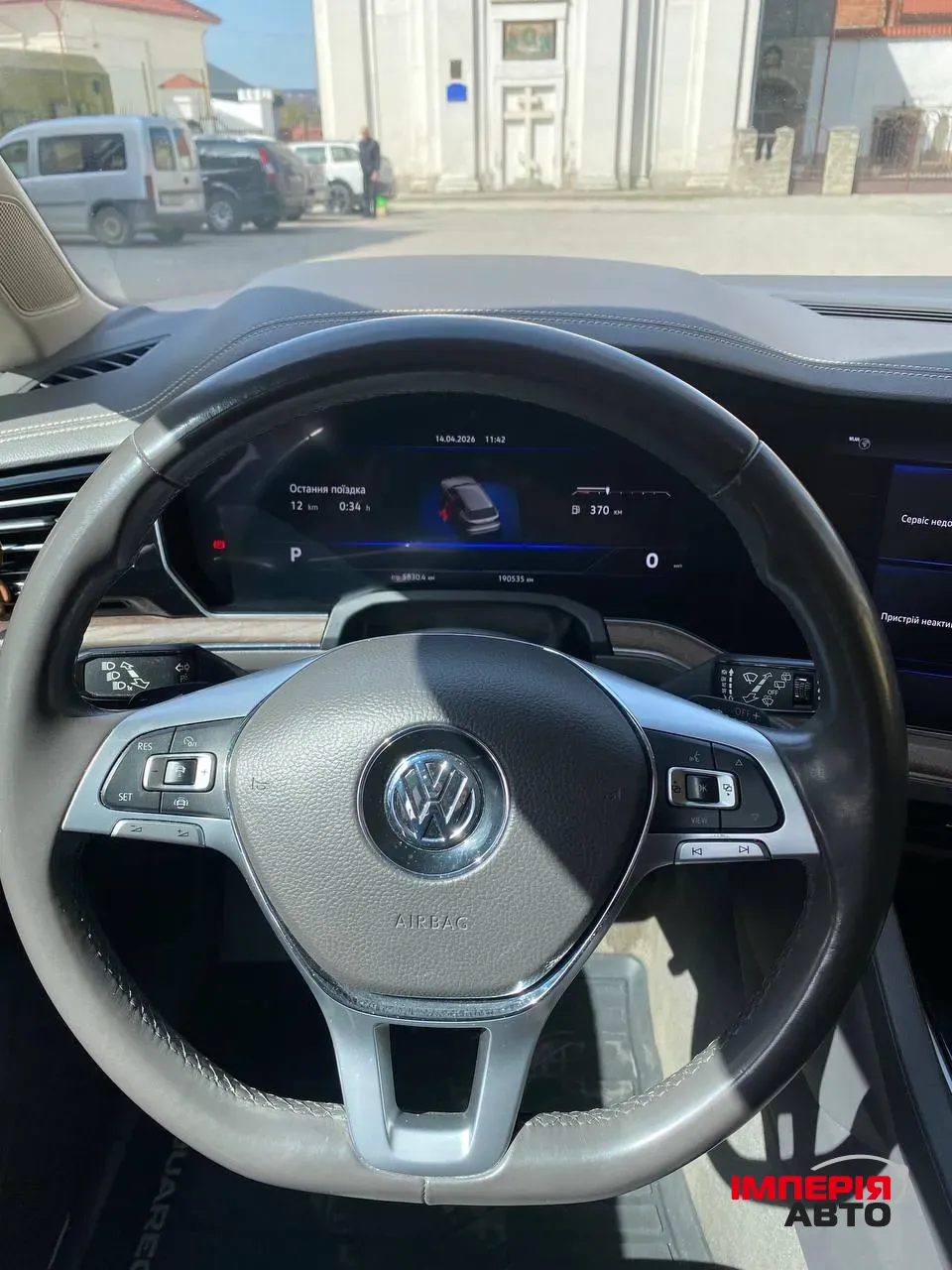 Volkswagen Touareg - фото 19