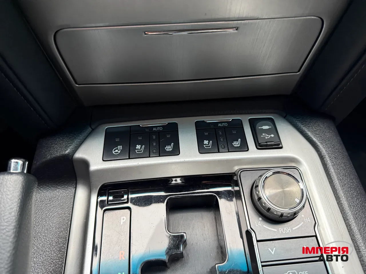 Toyota Land Cruiser - фото 32