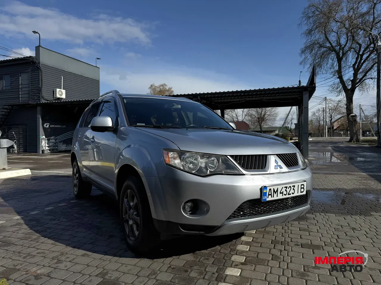 Mitsubishi Outlander - фото 6