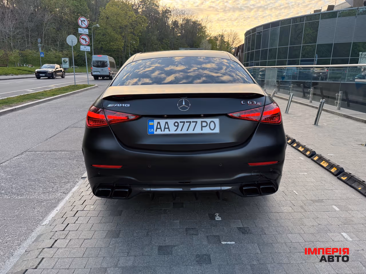 Mercedes-Benz C-Класс AMG - фото 5