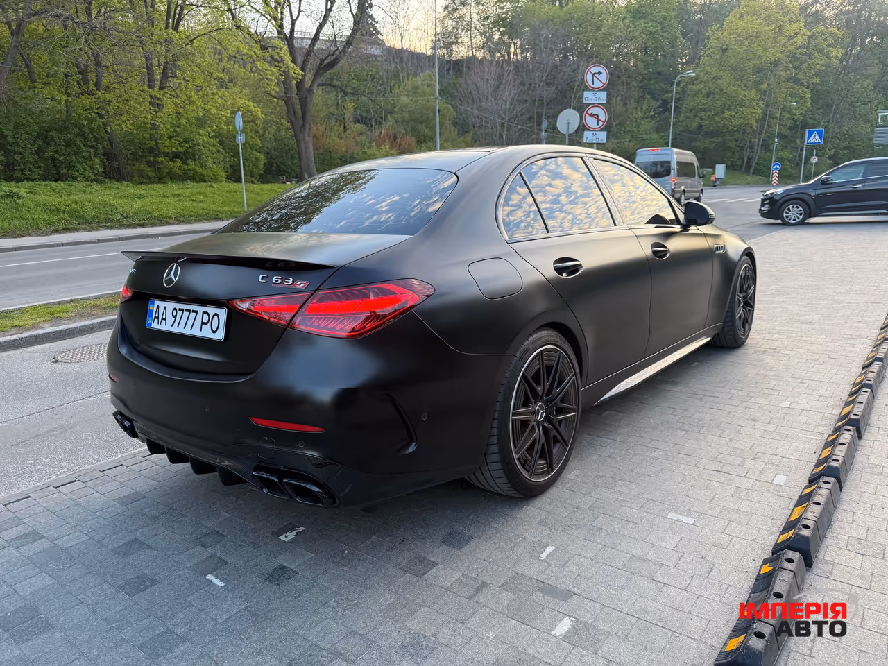 Mercedes-Benz C-Класс AMG - фото 7