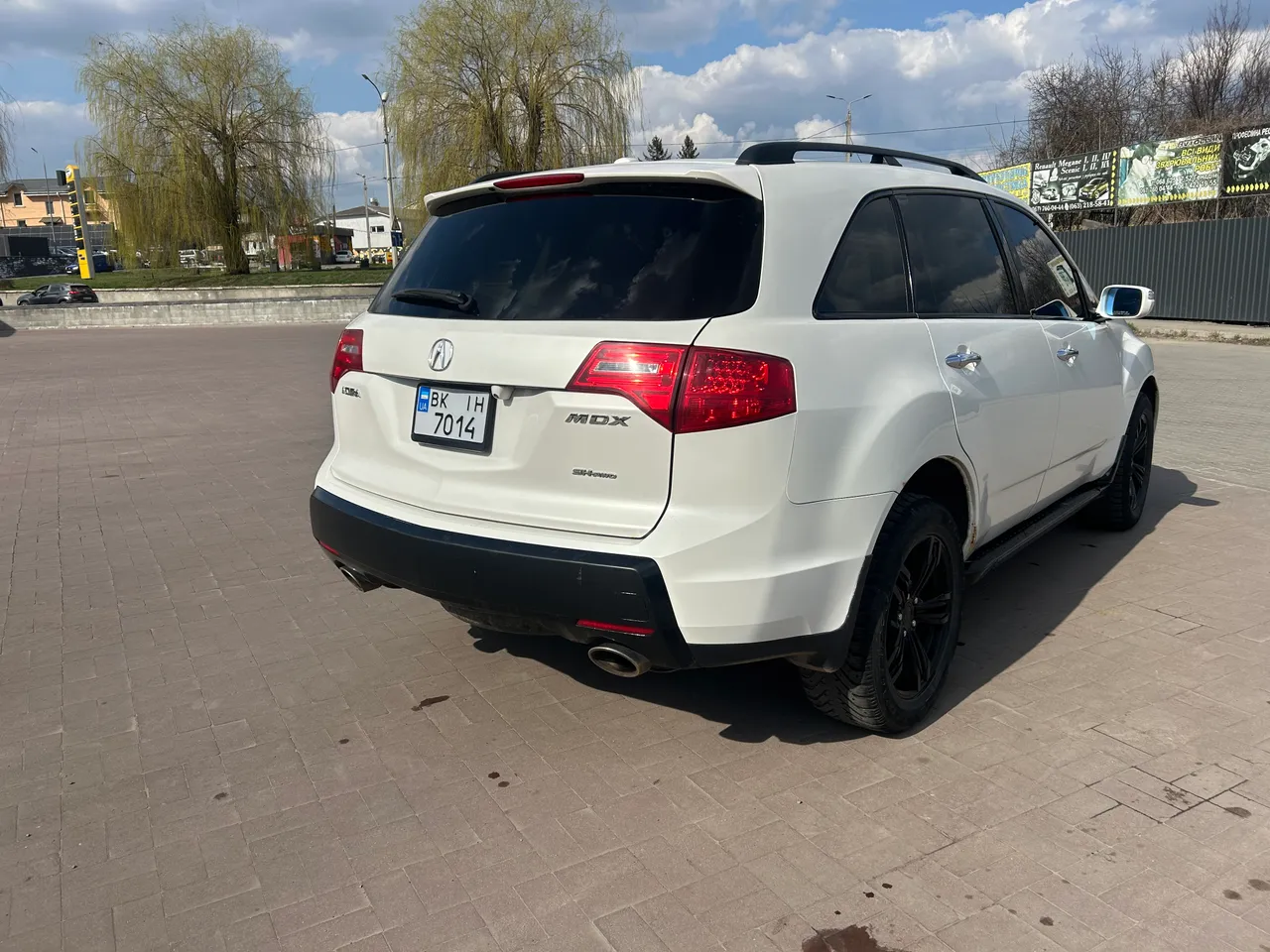 Acura MDX - фото 12