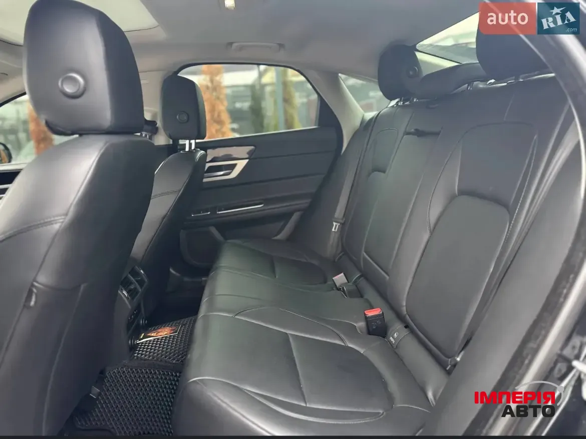 Jaguar XF - фото 22
