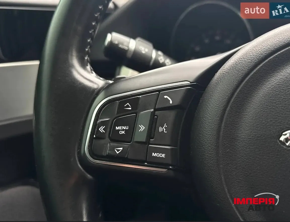 Jaguar XF - фото 9