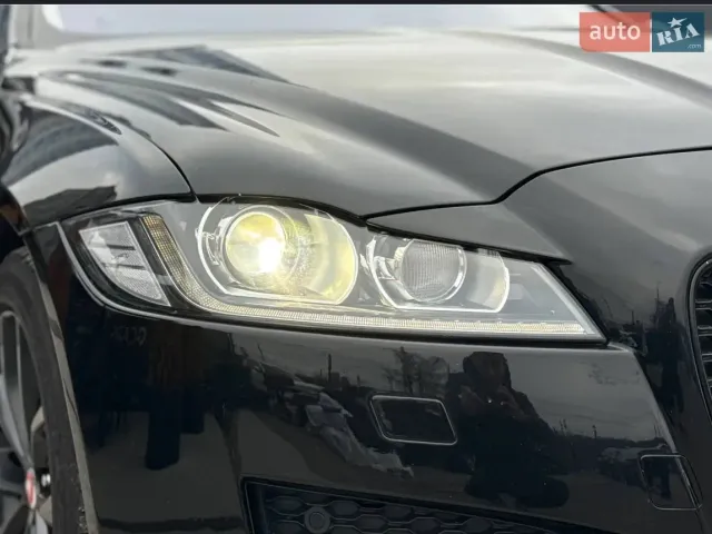 Jaguar XF - фото 3