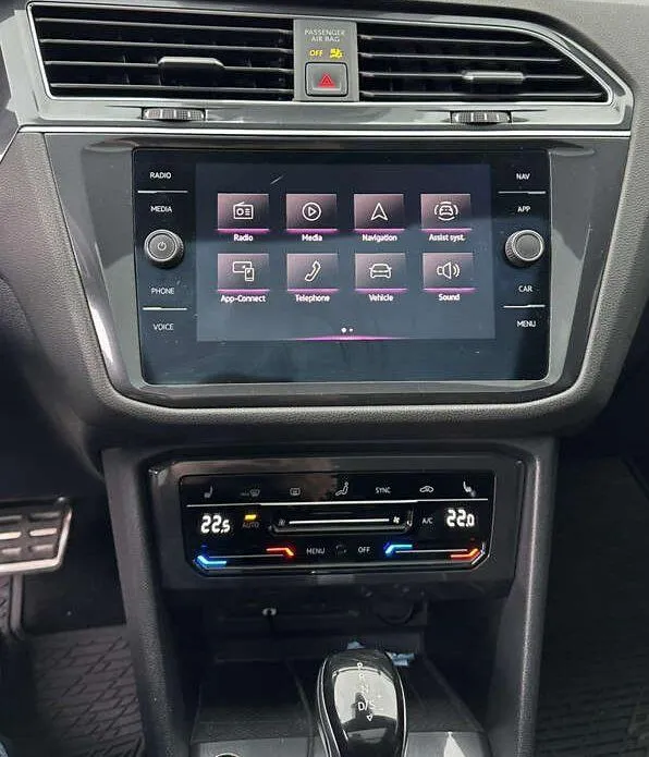 Volkswagen Tiguan - фото 18