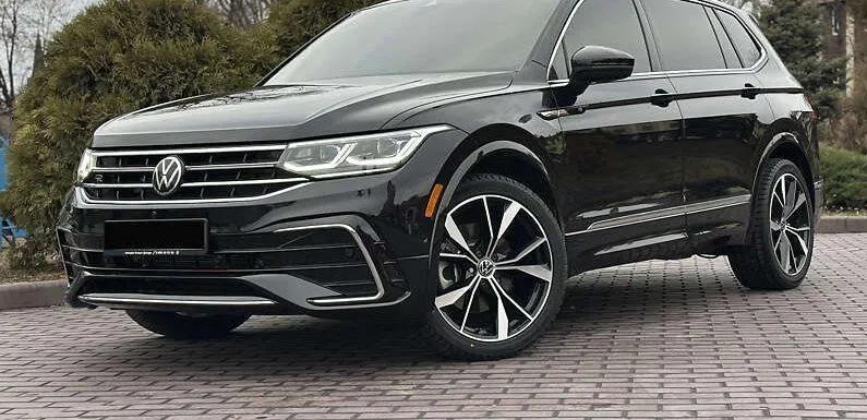 Volkswagen Tiguan - фото 1
