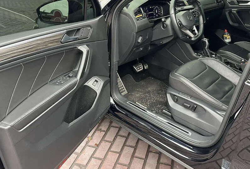 Volkswagen Tiguan - фото 9