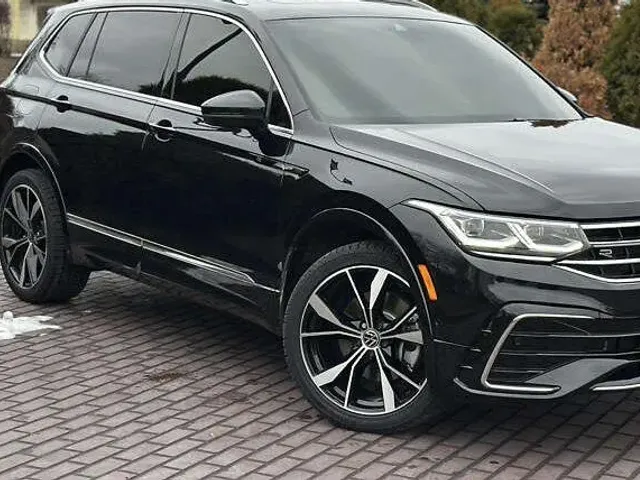 Volkswagen Tiguan - фото 3