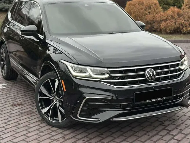 Volkswagen Tiguan - фото 2