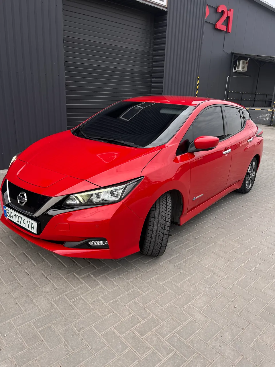 Nissan Leaf - фото 8