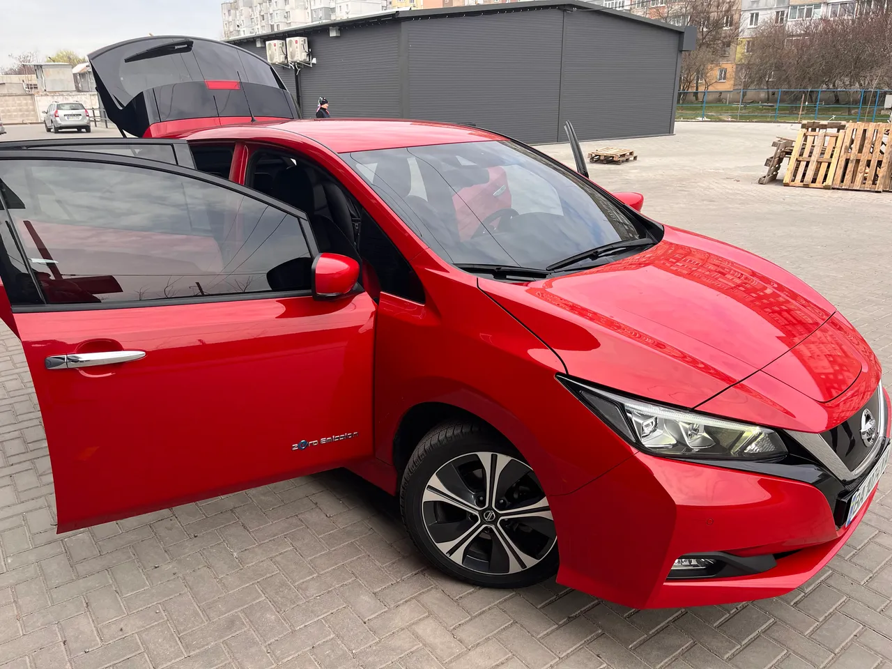 Nissan Leaf - фото 6