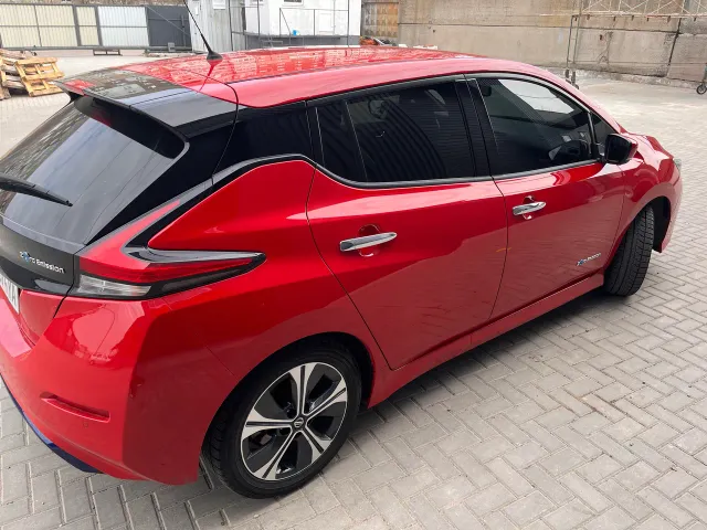 Nissan Leaf - фото 5