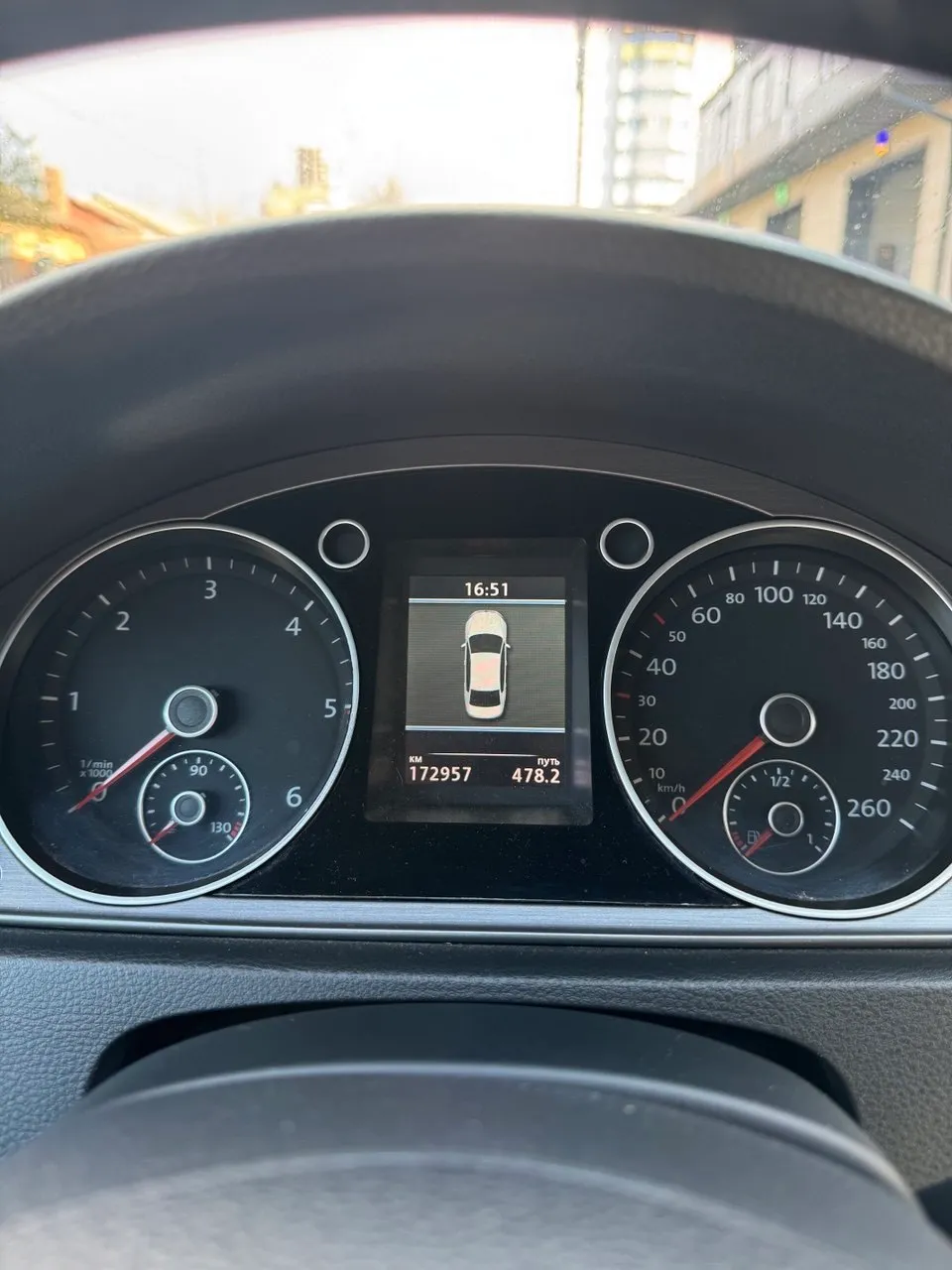 Volkswagen Passat - фото 15