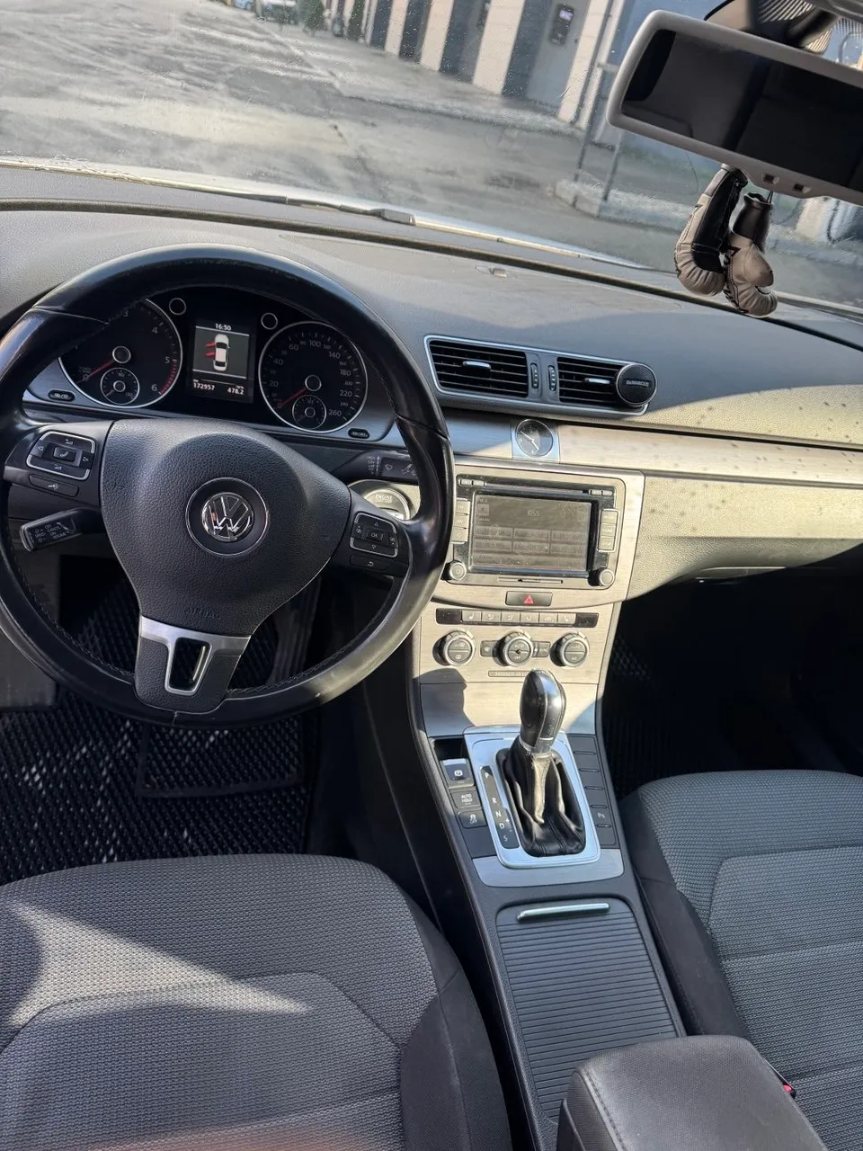 Volkswagen Passat - фото 13