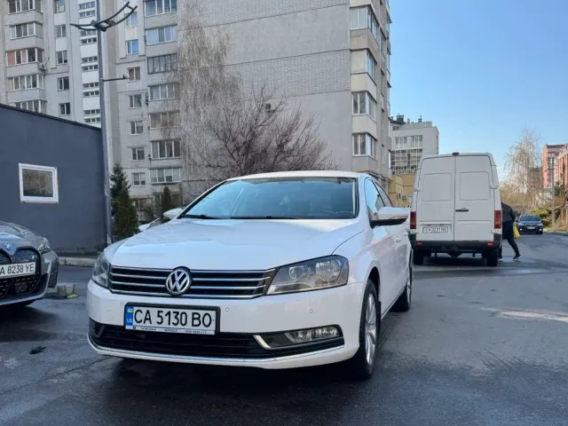 Volkswagen Passat - фото 3