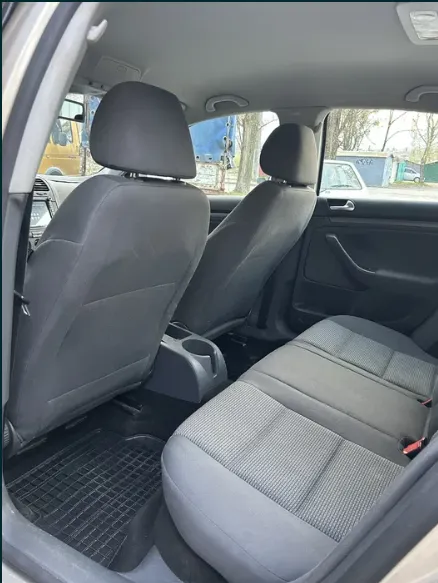 Volkswagen Jetta - фото 7