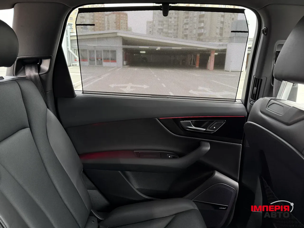 Audi Q7 - фото 15