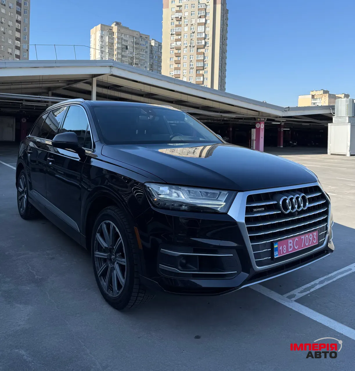 Audi Q7 - фото 3