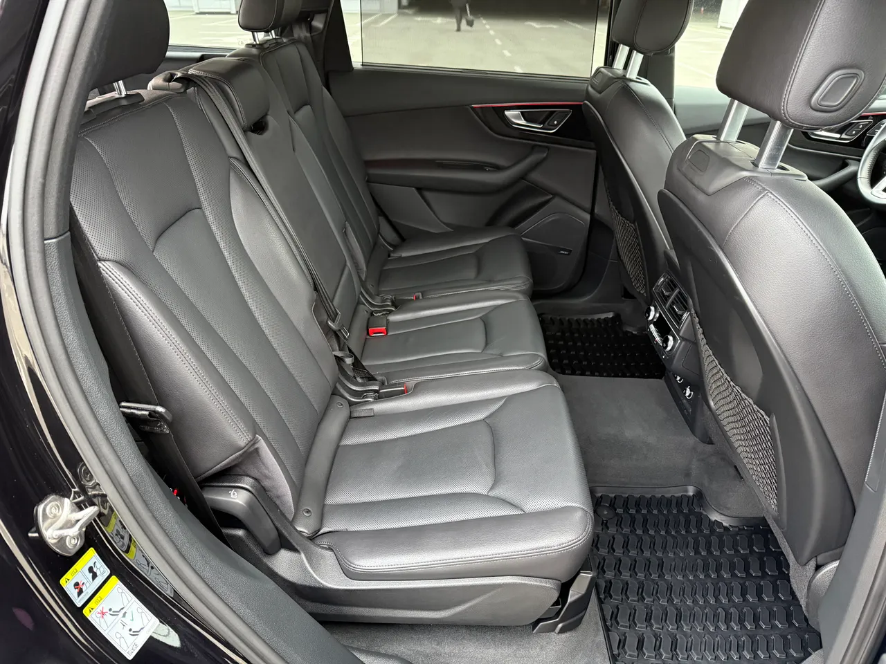 Audi Q7 - фото 12