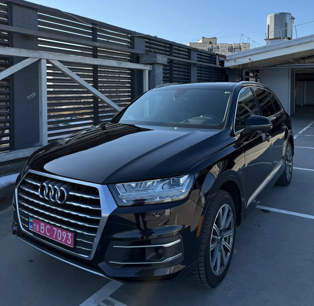 Audi Q7 - фото 5