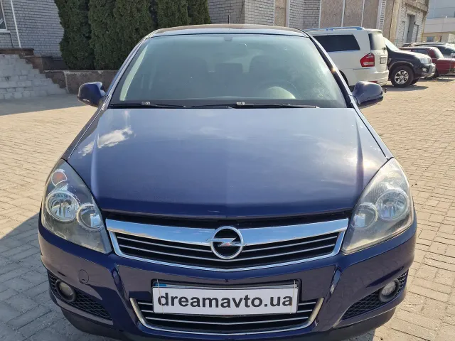 Opel Astra - фото 2