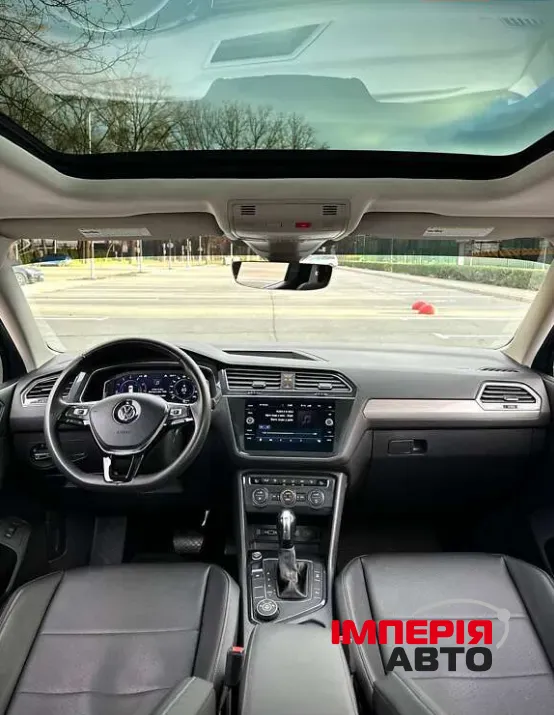 Volkswagen Tiguan - фото 9