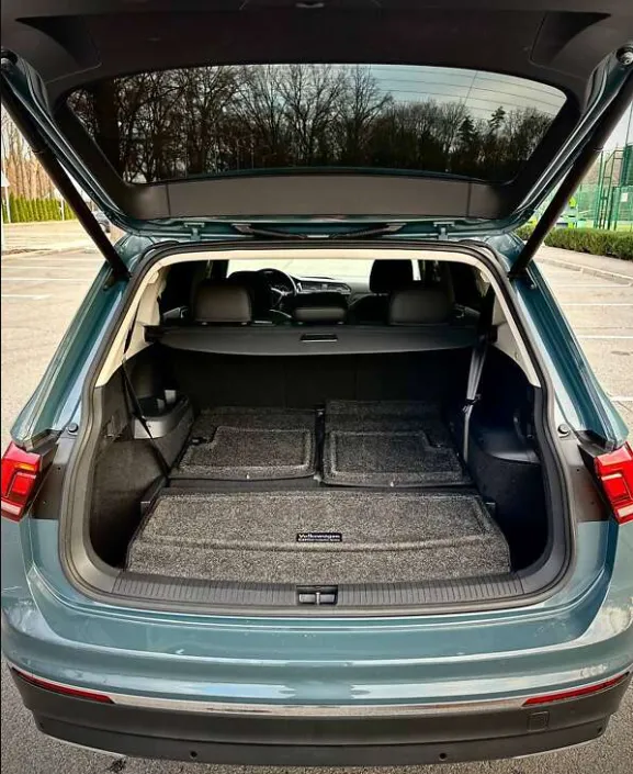 Volkswagen Tiguan - фото 12