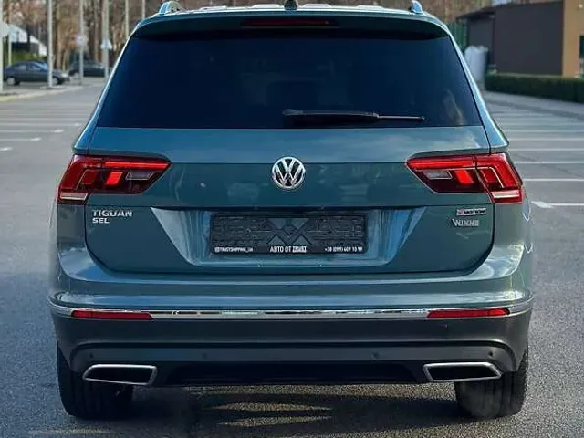 Volkswagen Tiguan - фото 5